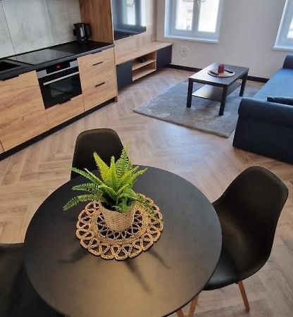 Apartament Ksiaz Швебоджице Екстериор снимка